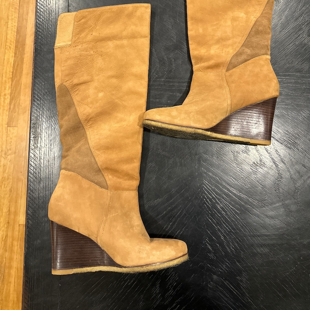 UGG Knee High Boots Size 9.5 US